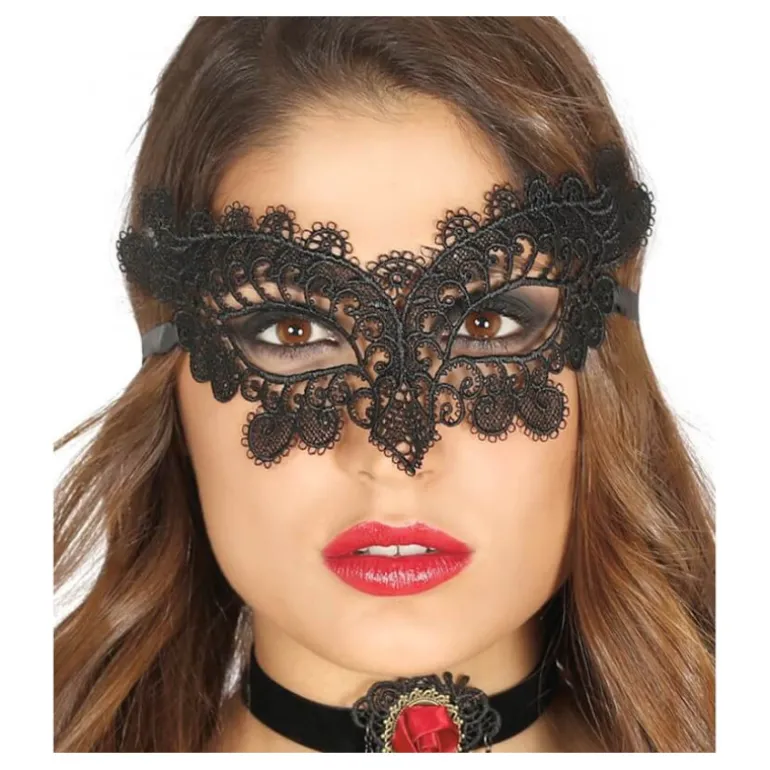 Antifaz con Bordado Negro