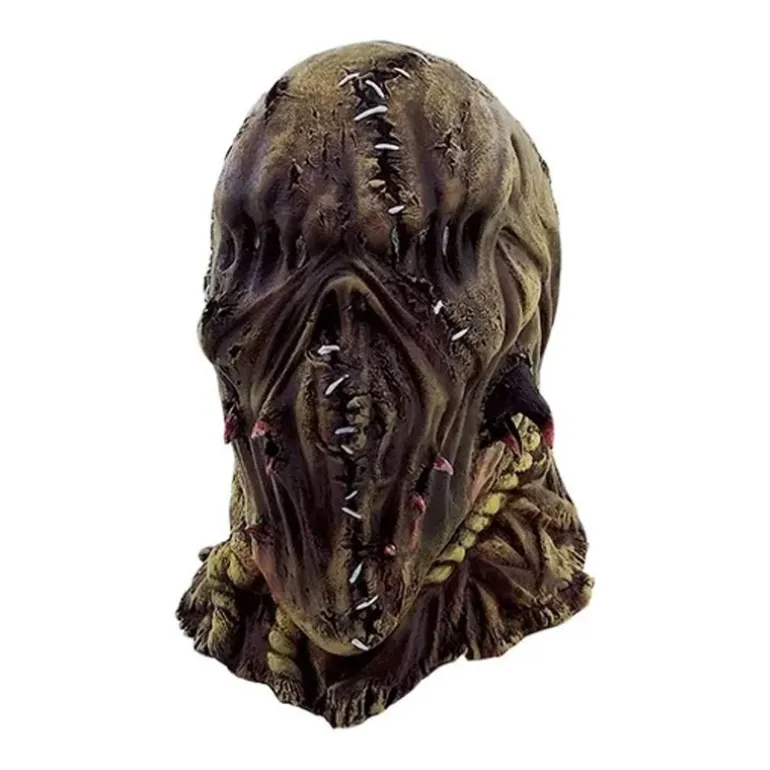 Mascara Asustar a los Cuervos