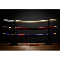 Set de 3 Proplicas Katanas Roronoa Zoro One Piece 95 cm